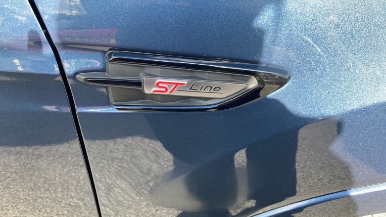 Ford Kuga 1.5 EcoBoost ST-Line 5dr 2WD Petrol Estate